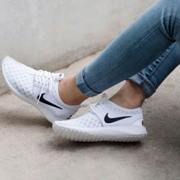 Nike Womens Rejuvenate White Ivory Low Running Shoes - Picture 2 of 5